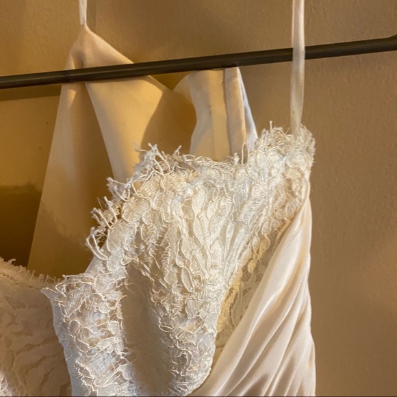 Gorgeous Mikaella Wedding Dress - Picture 6 of 13